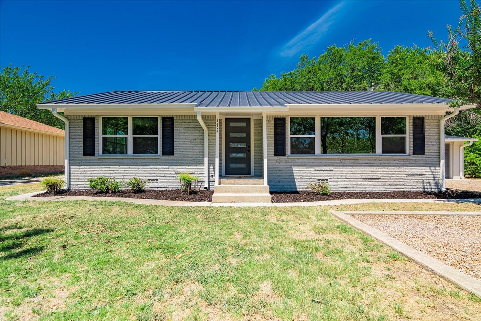 1602 S College Ave, Decatur, TX 76234 - photo 1