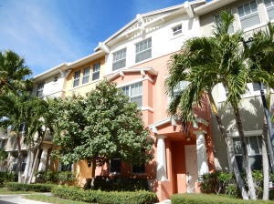 1740 San Benito Way unit 2533, West Palm Beach, FL 33401 - photo 1