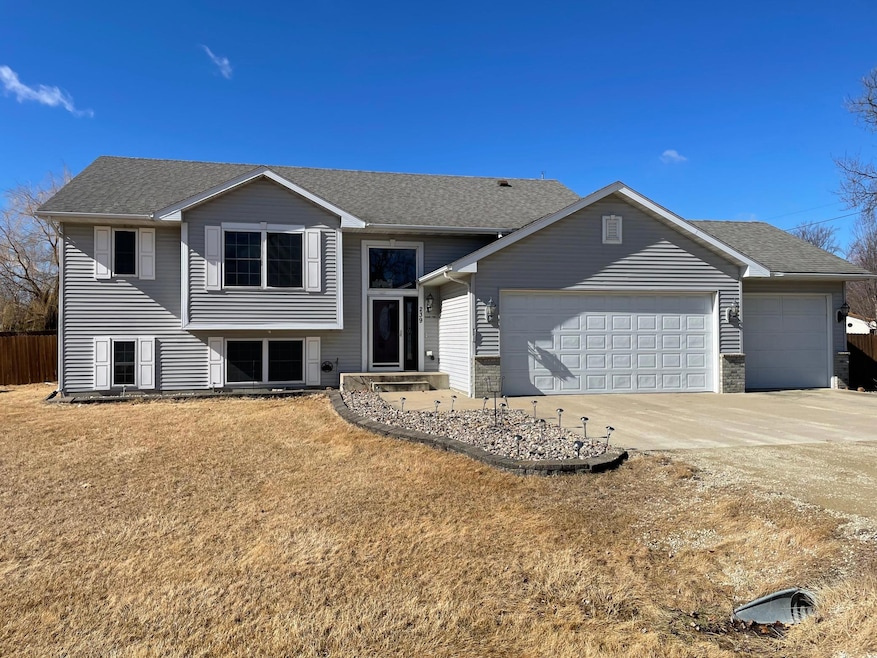 Sold $325,000