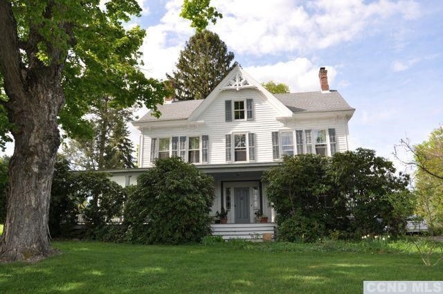 71 Starbarrack Rd, Red Hook, NY 12571 - photo 1