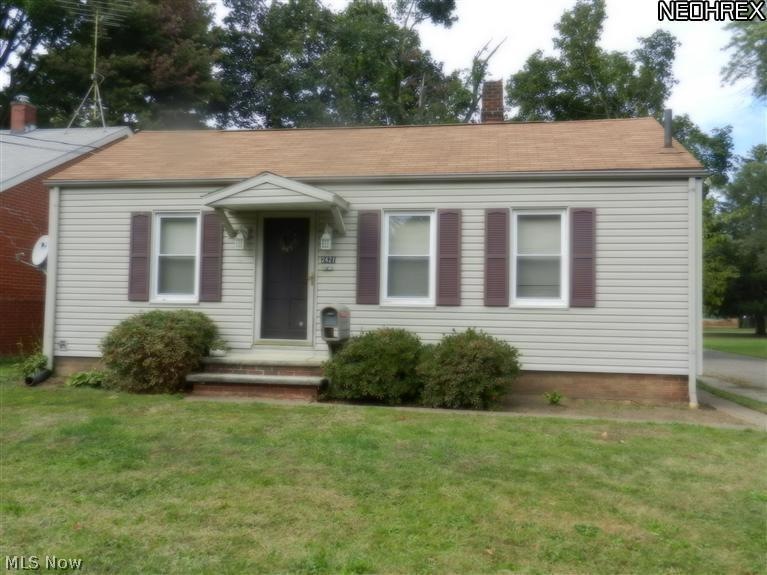 2421 23rd St NE, Canton, OH 44705 - photo 1