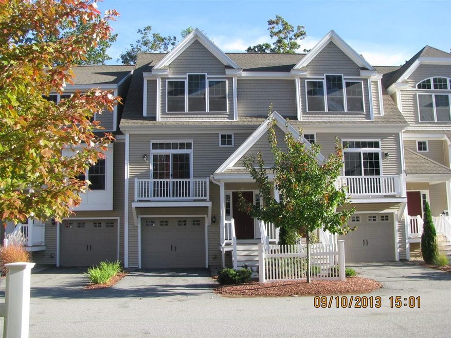 77 Hackett Hill Rd unit 14, Manchester, NH 03102 - photo 1