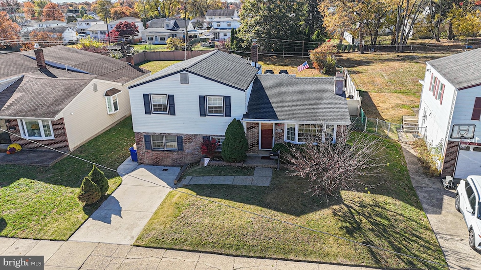 Coming Soon $549,900 • Co-Listing Agent