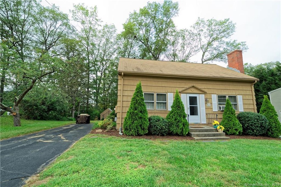 31 Oak Hill Dr, Willimantic, CT 06226 - photo 1