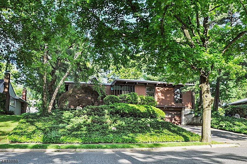 104 Edwards Rd, Clifton, NJ 07013 - photo 1