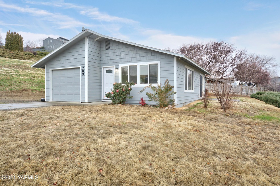 Hanson_211213_81ave_Yakima_01