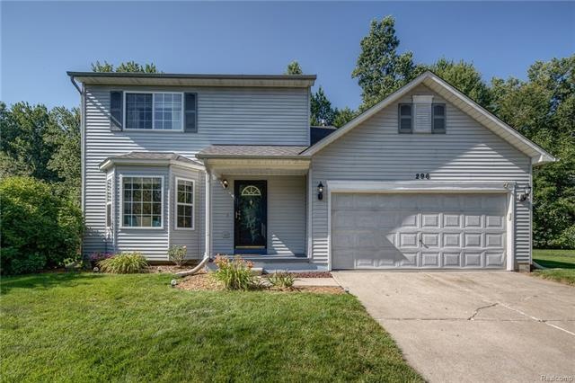 296 Cove View Dr, Waterford, MI 48327 - photo 1