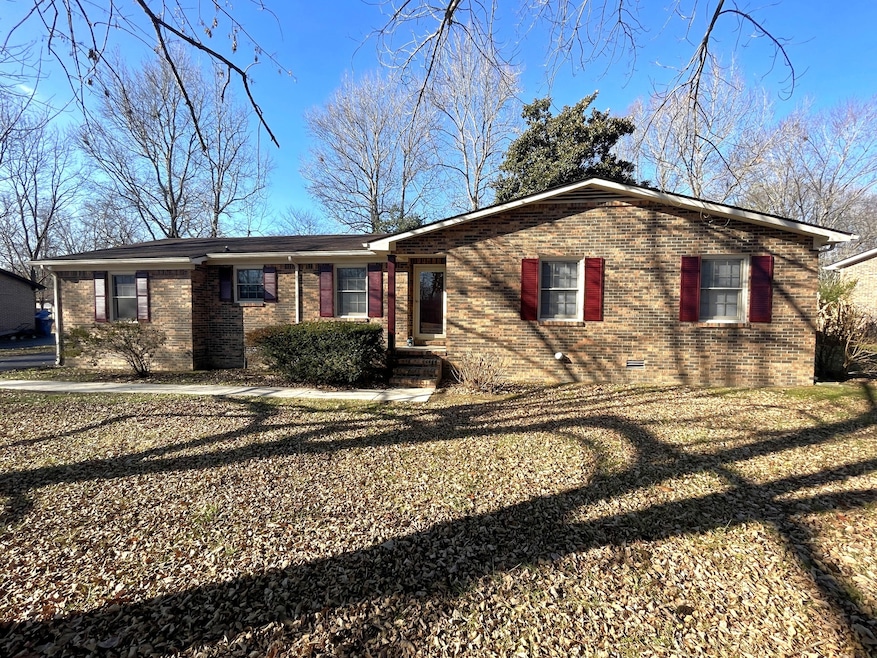 168 Sherwood Dr, Manchester, TN 37355 - photo 1