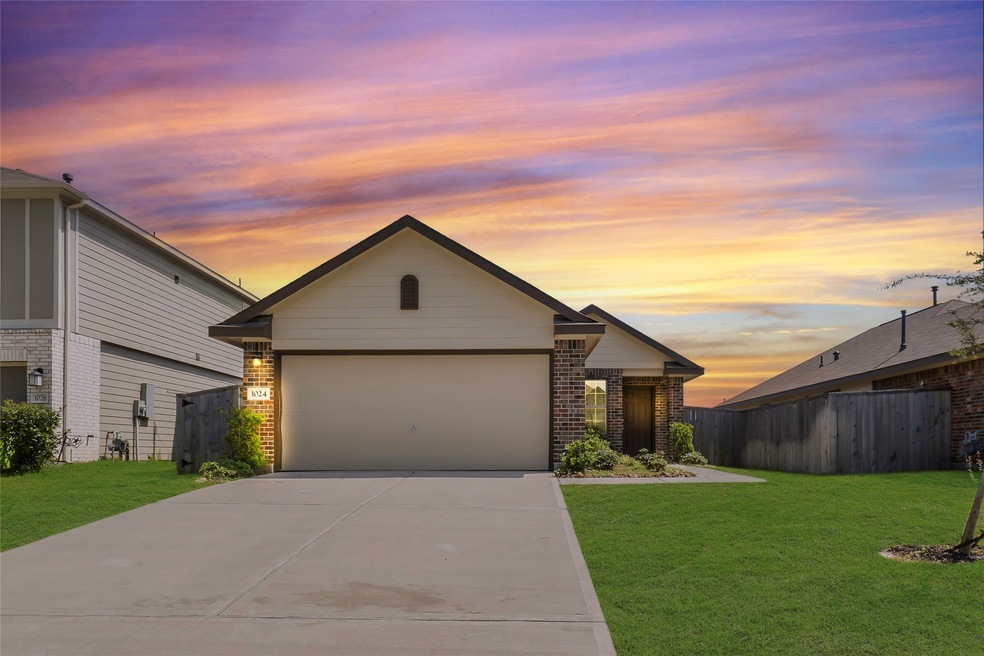 1024 Brighton Orchards Ln, Magnolia, TX 77354 - photo 1