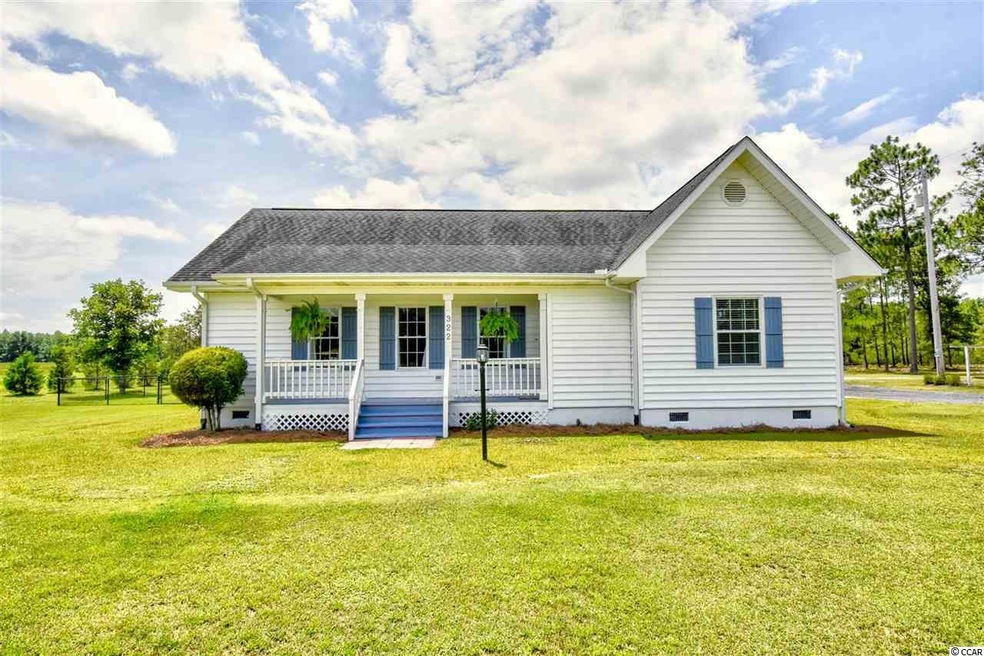 322 Holly View Ln, Loris, SC 29569 - photo 1