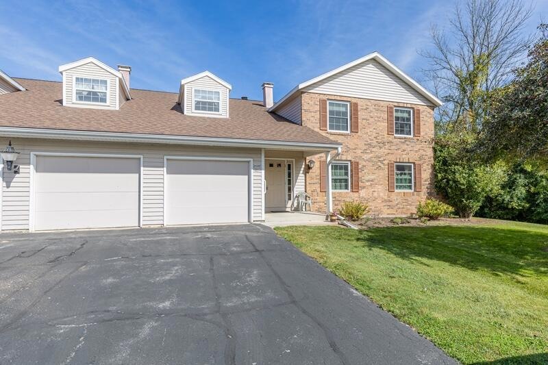 2528 Cross Creek Dr unit C, Sheboygan, WI 53081 - photo 1