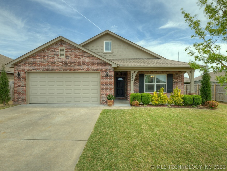 9045 S 254th East Ave, Broken Arrow, OK 74014 - photo 1