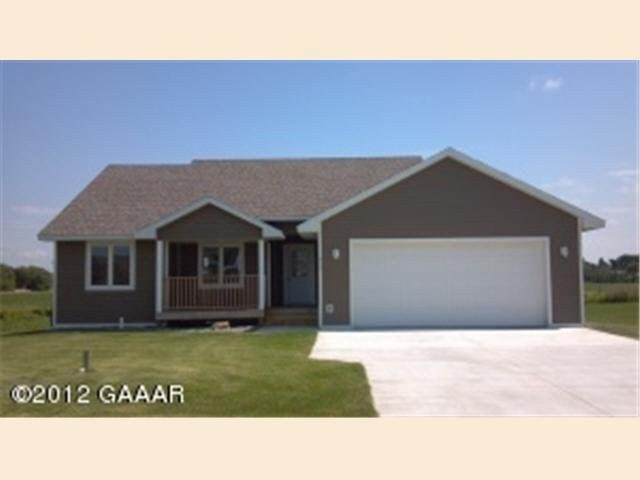 957 Abbygail Dr, Alexandria, MN 56308 - photo 1