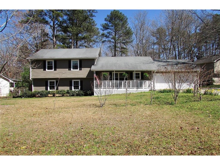 Move In Ready Split Level with nice Front Porch an