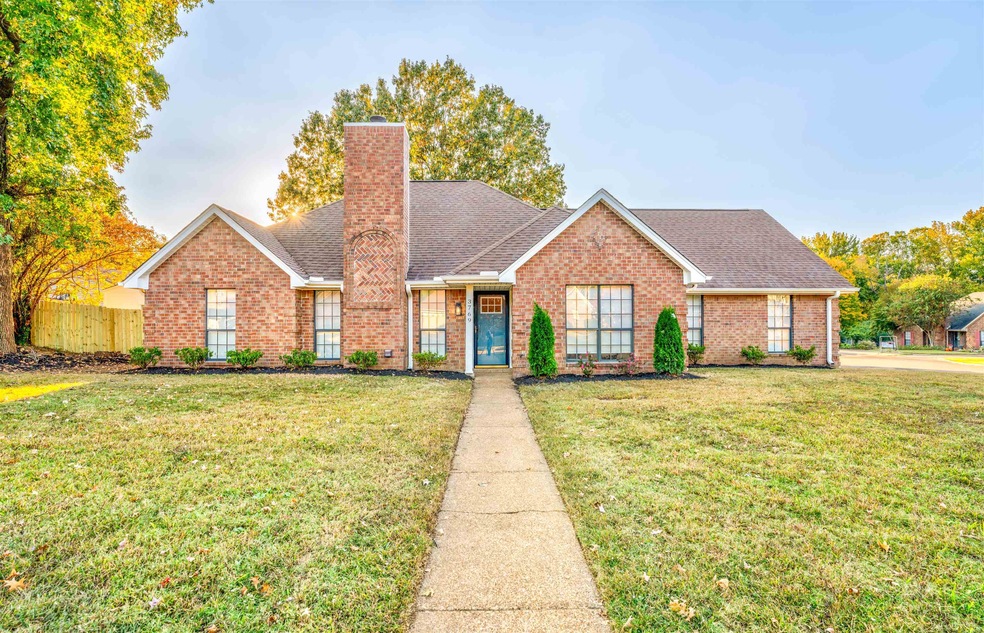 View of front of house with a front lawn