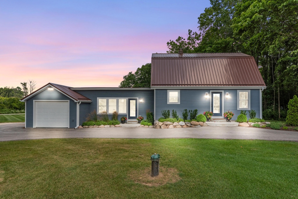 N96W20978 County Line Rd, Colgate, WI 53017 - photo 1