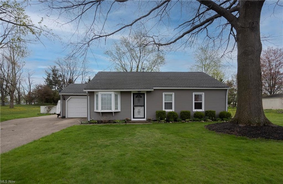 5445 Bartlett Rd, Bedford, OH 44146 - photo 1