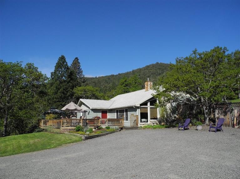 1750 Pair A Dice Ranch Rd, Jacksonville, OR 97530 - photo 1