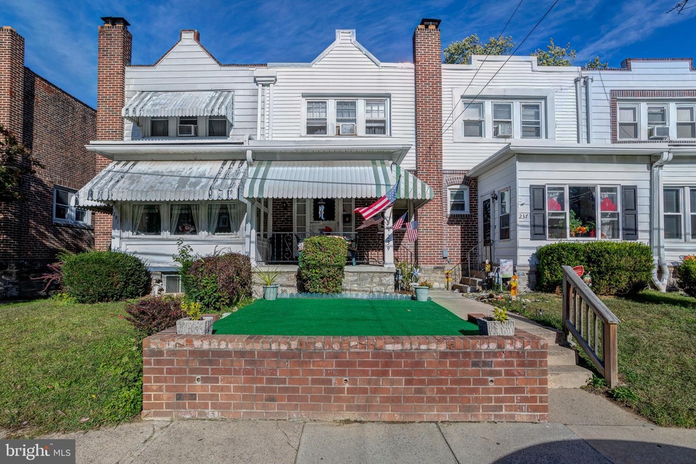 239 Roberta Ave, Darby, PA 19023 - photo 1