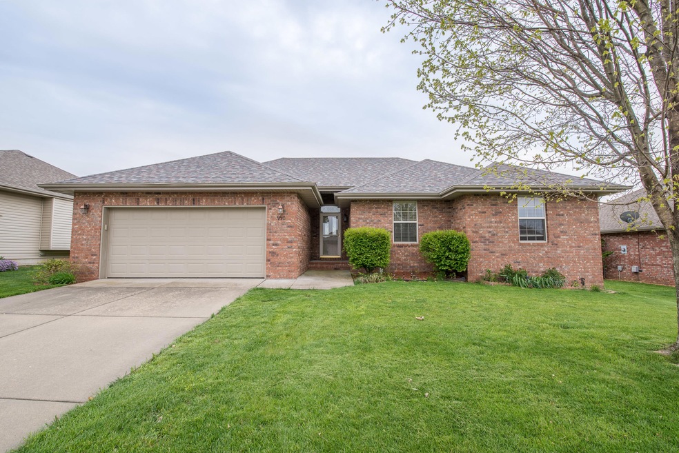 Molea-Crestwood-Home-1