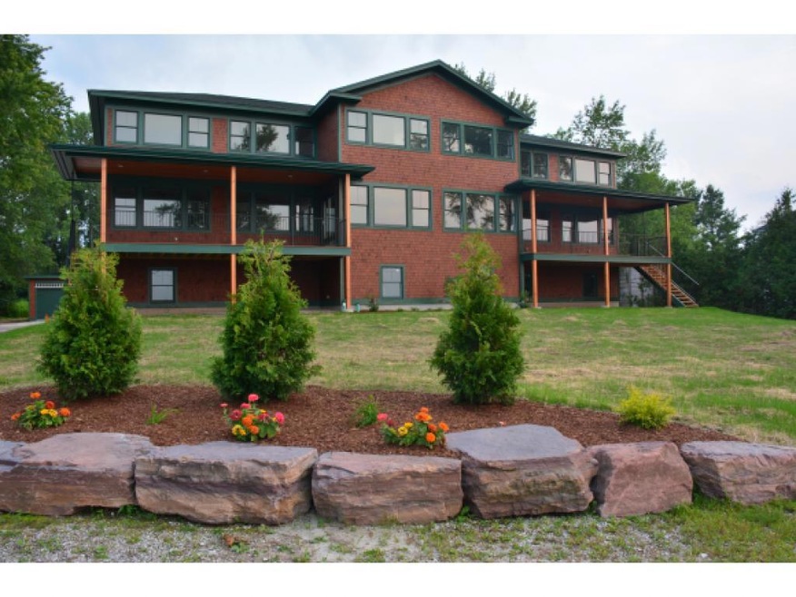 717 Bay Rd unit 717, Shelburne, VT 05482 - photo 1