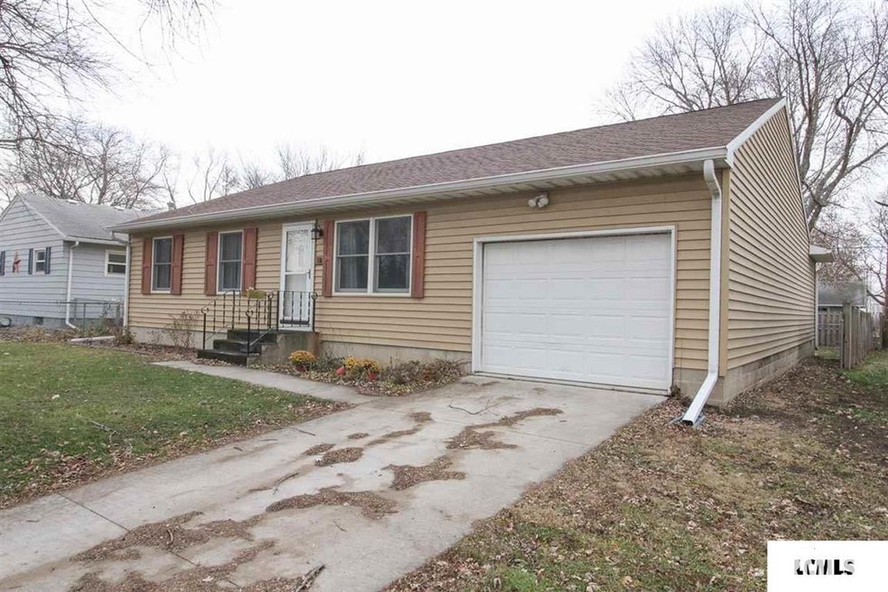 158 Debruler Dr, Lincoln, IL 62656 - photo 1