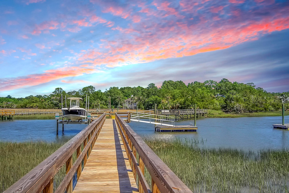 Twilight dock