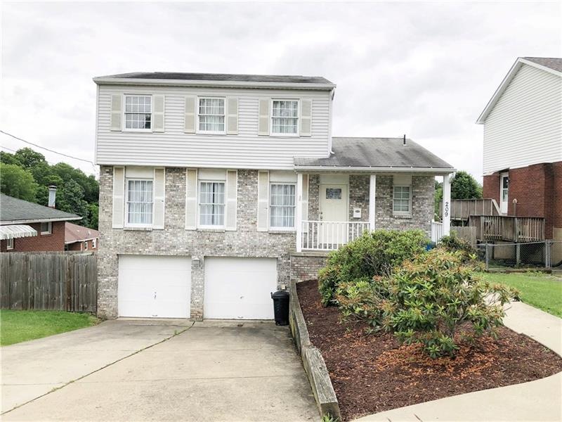 Simply divine 2 story brick in heart of Lower Burr