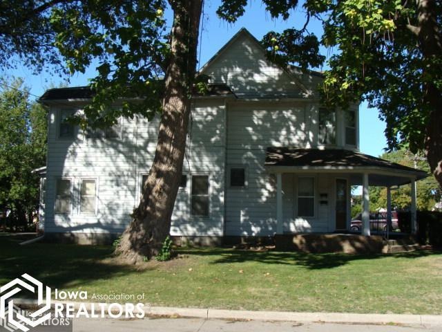 411 S 3rd Ave E, Newton, IA 50208 - photo 1