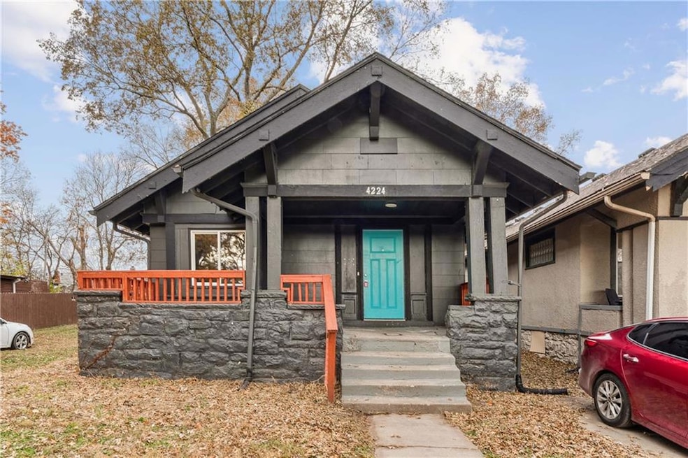 4224 Agnes Ave, Kansas City, MO 64130 - photo 1