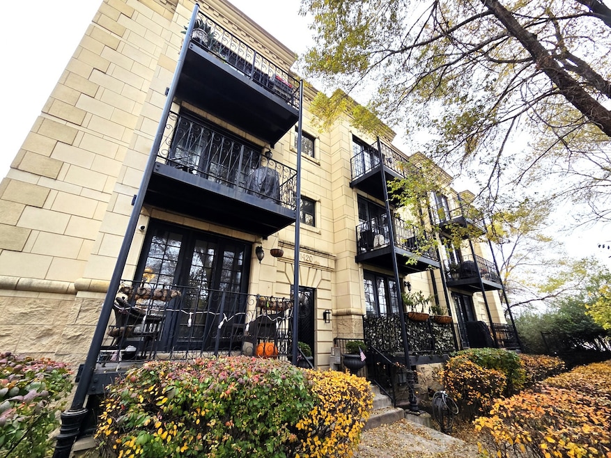 1422 N Noble St unit 2S, Chicago, IL 60642 - photo 1