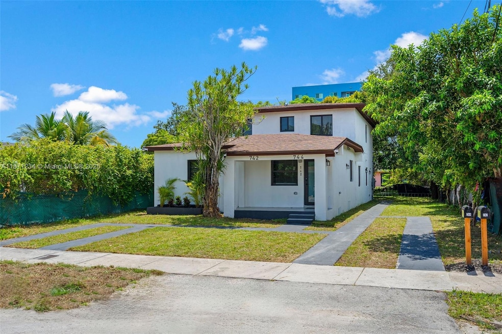 742 NW 70th St unit 2, Miami, FL 33150 - photo 1