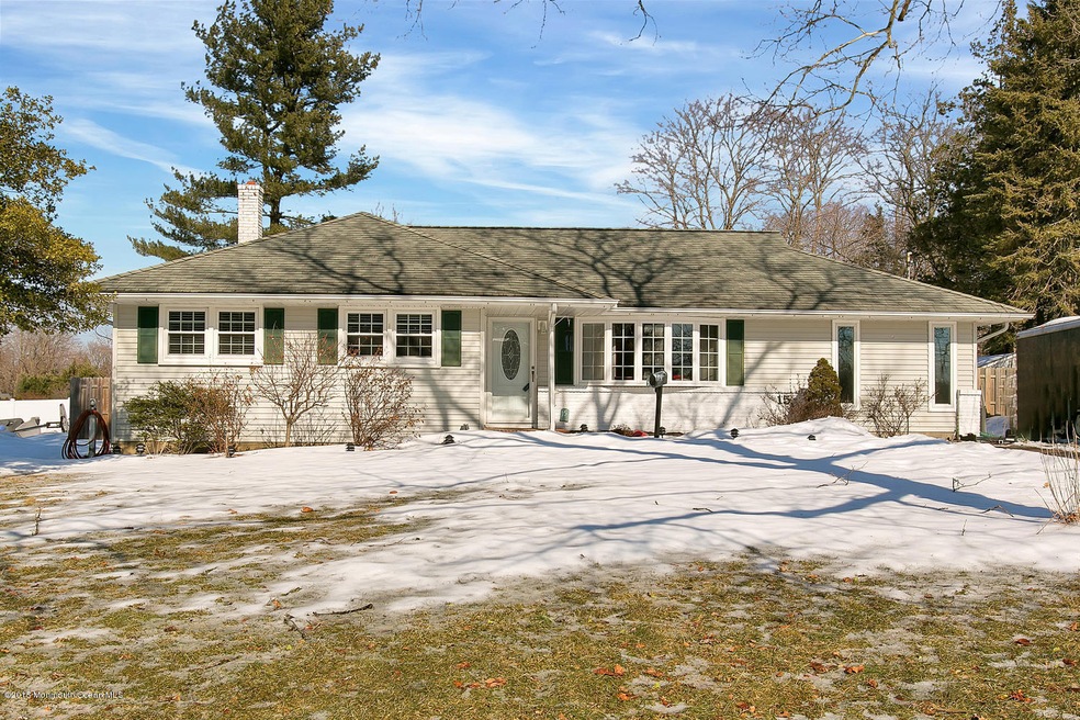 15 Lone Oak Rd Middletown NJ-large-034-2