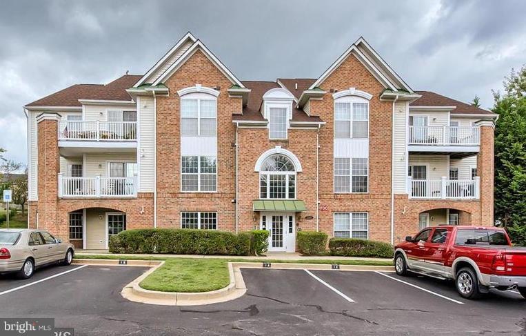 2501 Coach House Way unit 2B, Frederick, MD 21702 - photo 1