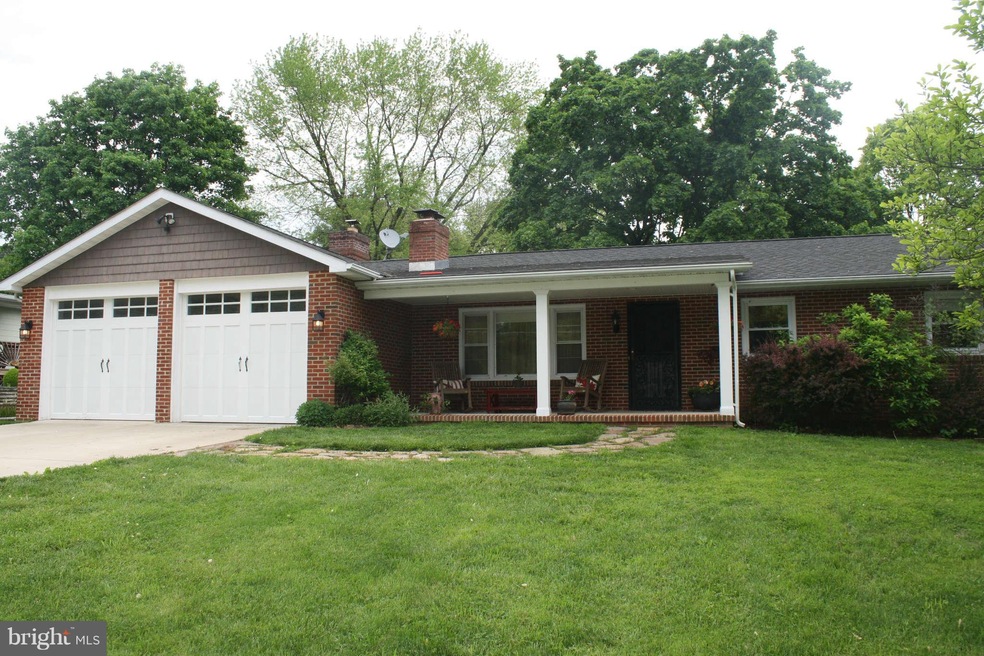 6621 Monroe Ave, Sykesville, MD 21784 - photo 1