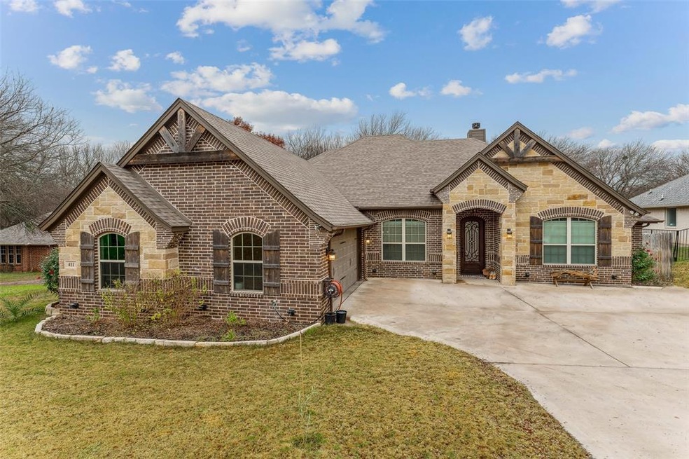 411 Bonita Dr, Granbury, TX 76049 - photo 1