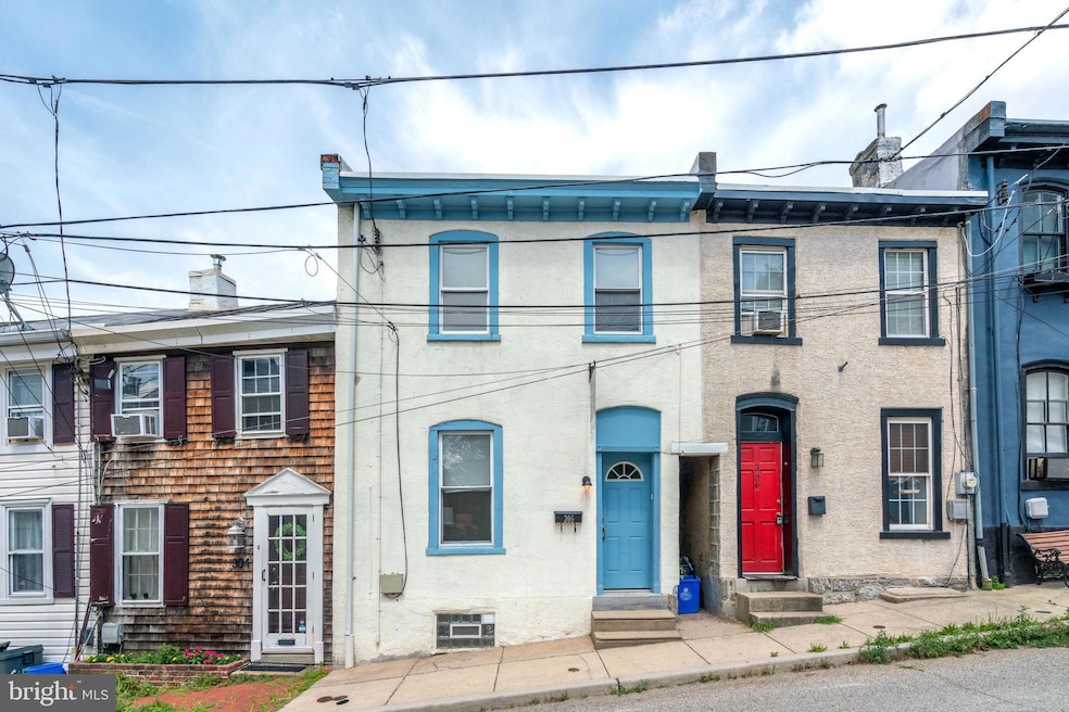 306 Carson St, Philadelphia, PA 19128 - photo 1