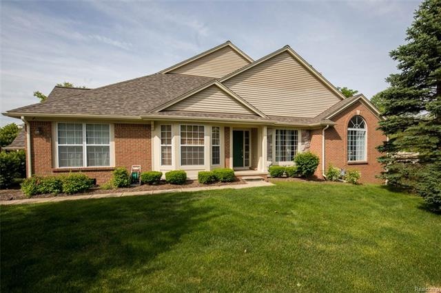 Front of Condo.jpg