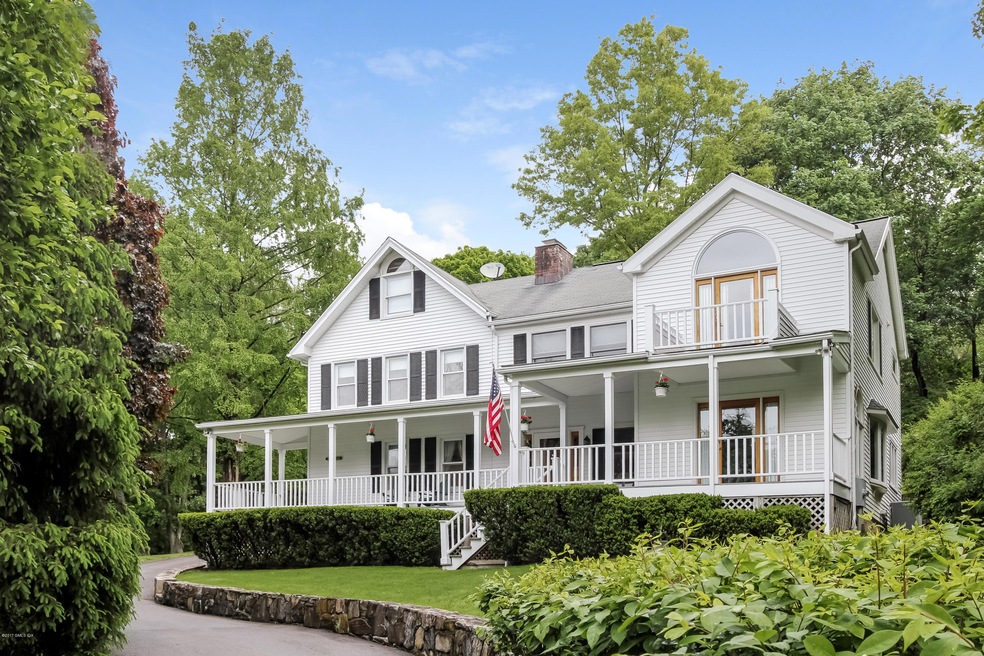 187 Weaver St, Greenwich, CT 06831 - photo 1