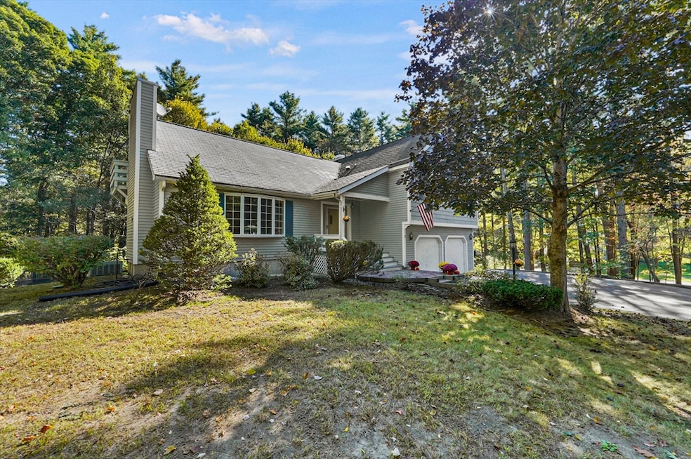 11 Fox Run, West Townsend, MA 01474 - photo 1