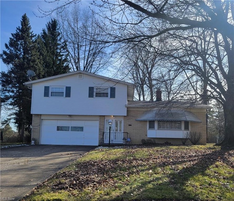 22200 Sandalwood Rd, Bedford, OH 44146 - photo 1