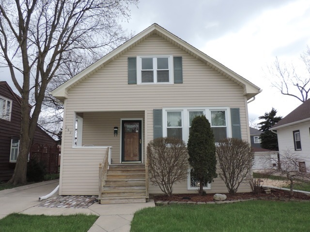 257 N Walnut St, Elmhurst, IL 60126 - photo 1