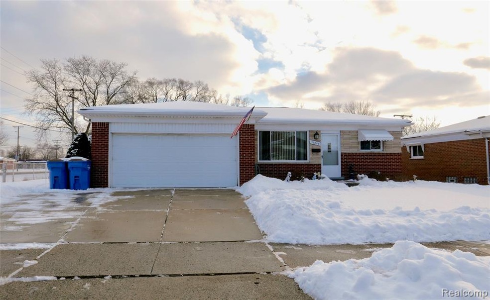 13348 Champaign Ave, Warren, MI 48089 - photo 1