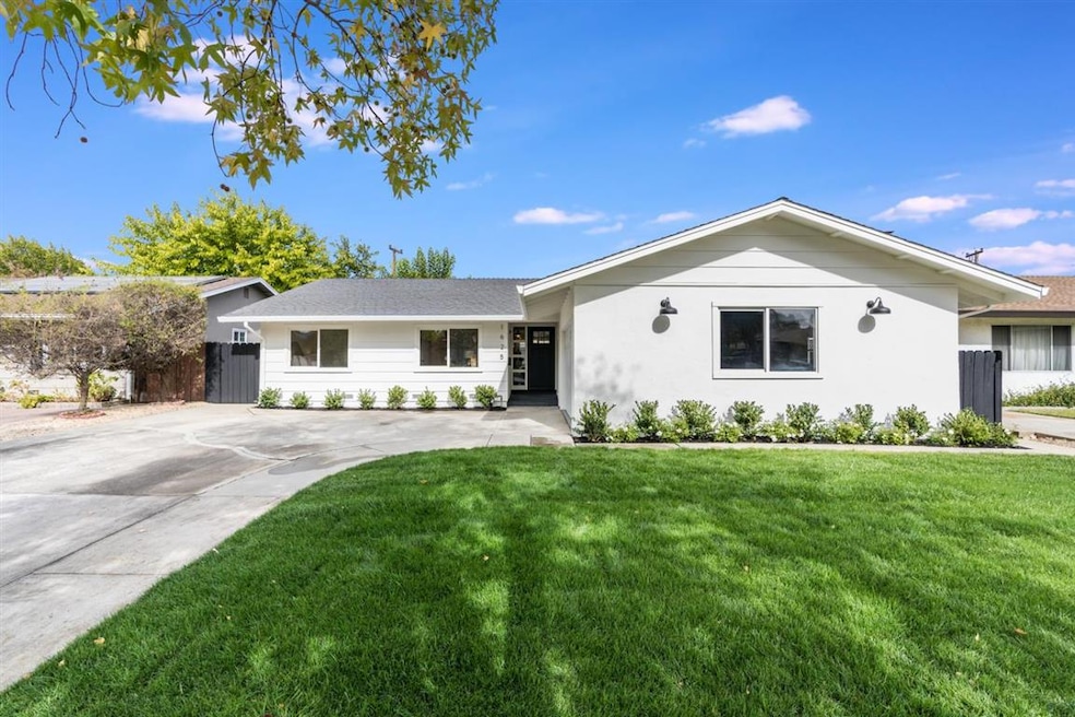 Sold $1,810,000 • Co-Listing Agent