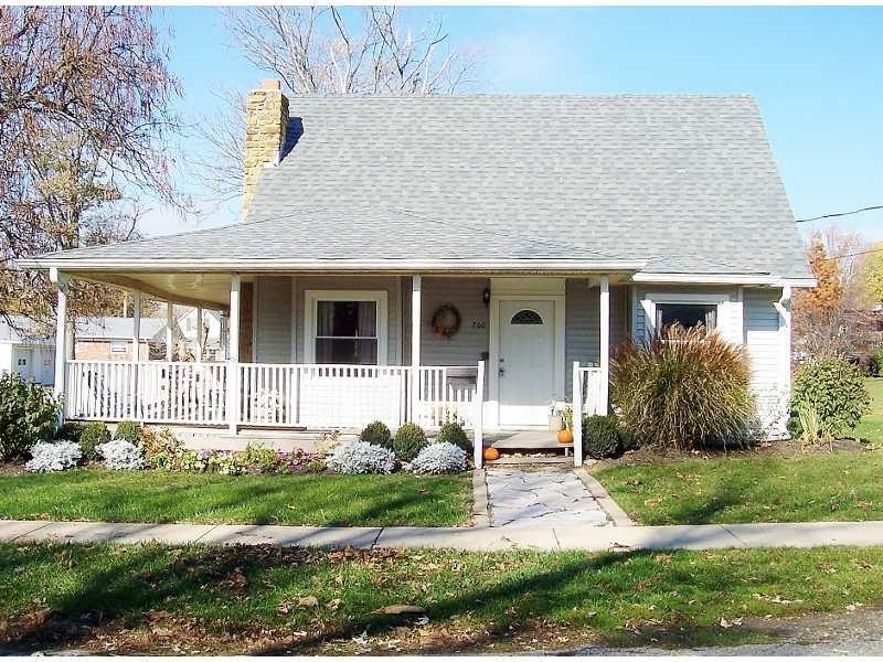 700 Brewer St, Whiteland, IN 46184 - photo 1