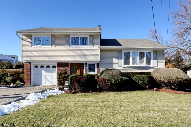 11 Kossuth Place unit 1X, Fair Lawn, NJ 07410 - photo 1