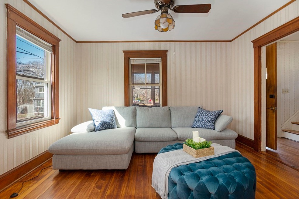 26 Linden St, Newton Upper Falls, MA 02464 - photo 1