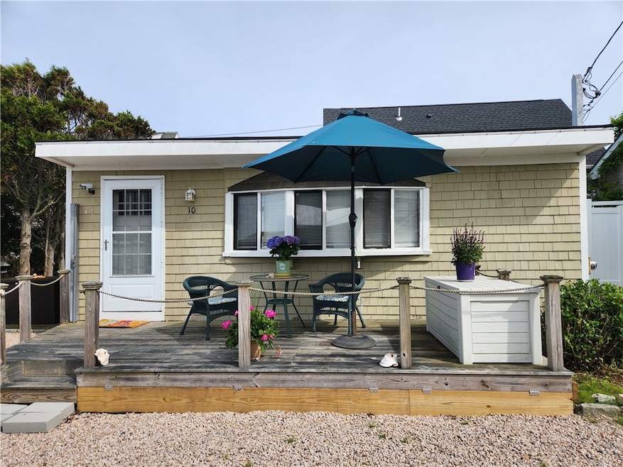 Classic beach cottage
