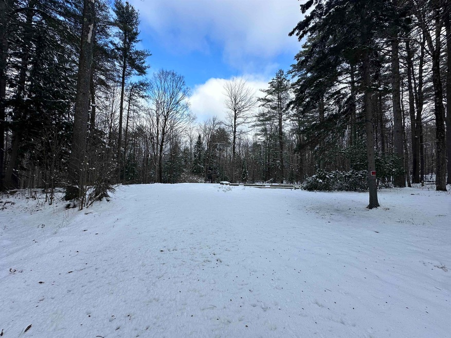 186 Page Rd, New London, NH 03257 - photo 1