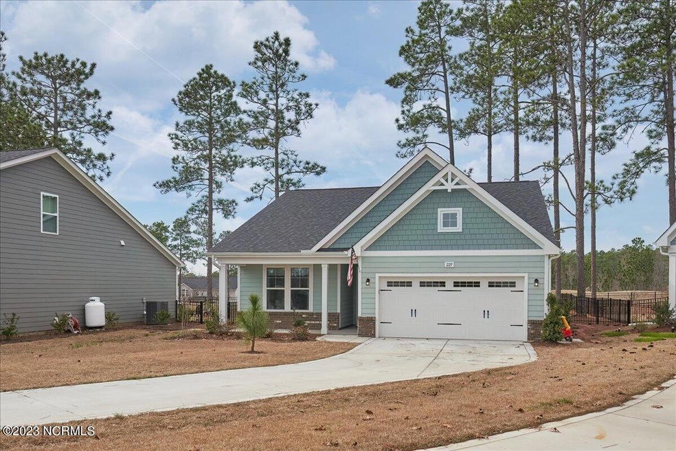 225 Kinsale Cir, Carthage, NC 28327 - photo 1